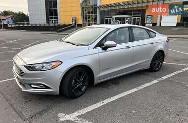 Седан Ford Fusion 2017 в Львове