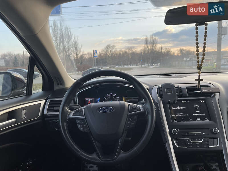 Седан Ford Fusion 2017 в Киеве фото 24 Седан Ford Fusion 2017 в Киеве