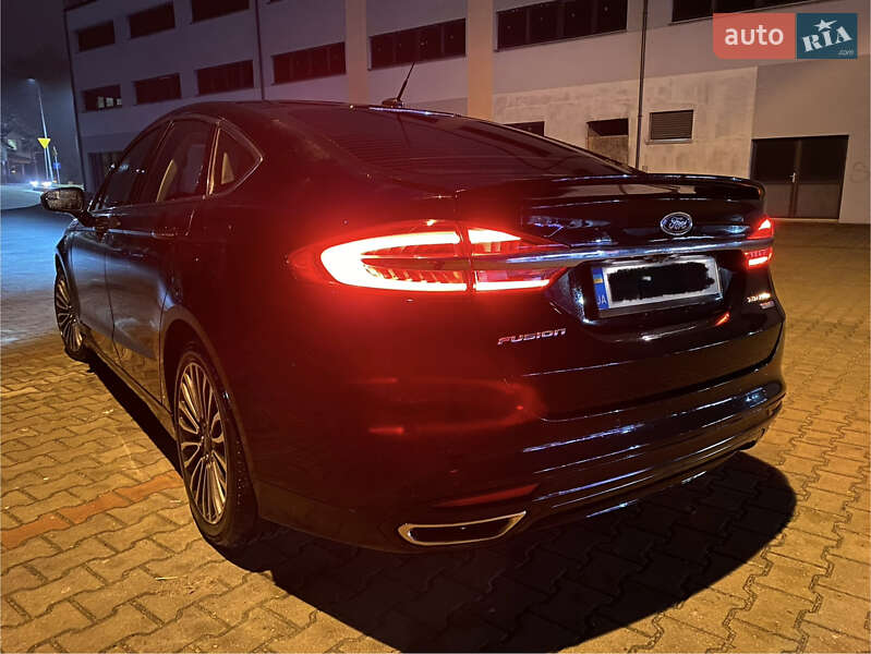 Седан Ford Fusion 2018 в Ровно