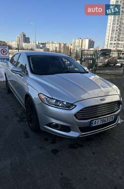 Седан Ford Fusion 2013 в 