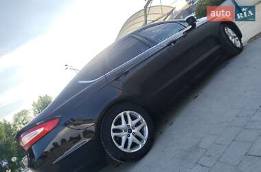 Седан Ford Fusion 2016 в 