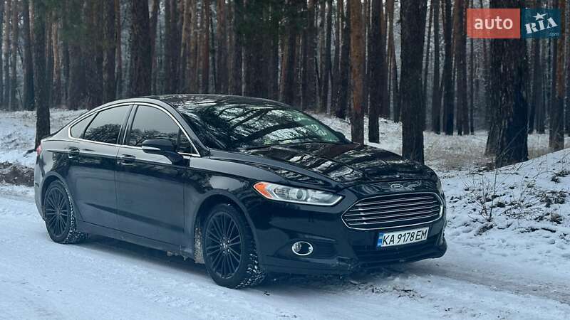 Седан Ford Fusion 2015 в Изюме