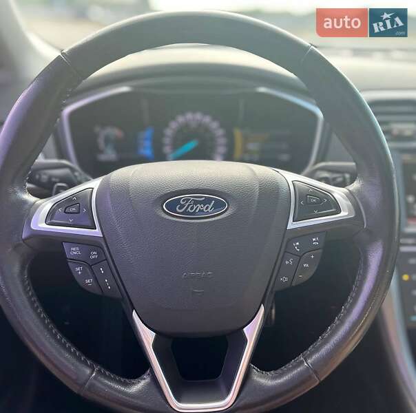 Седан Ford Fusion 2014 в Киеве