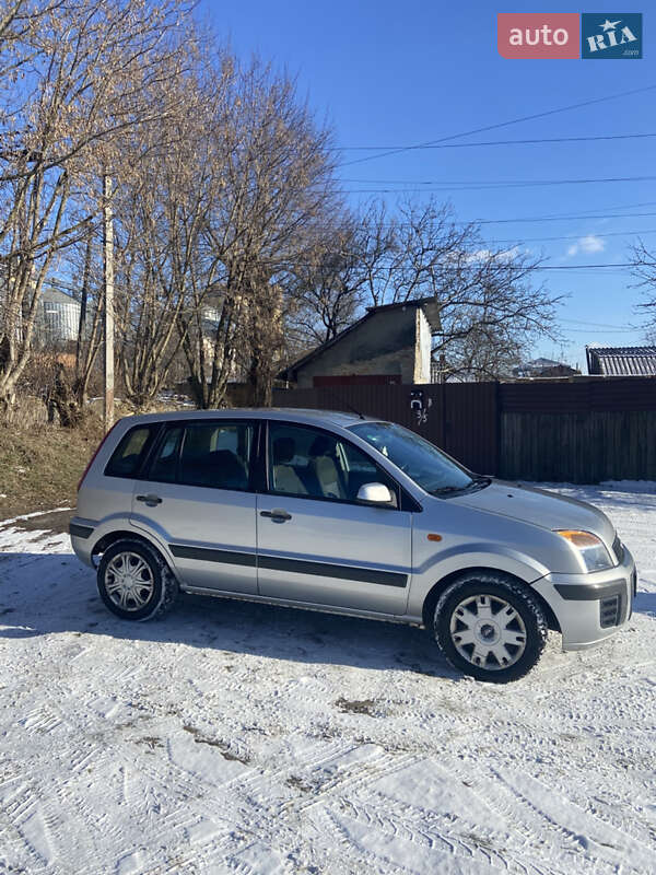 Хетчбек Ford Fusion 2008 в Василькові