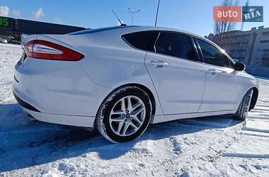 Седан Ford Fusion 2014 в 