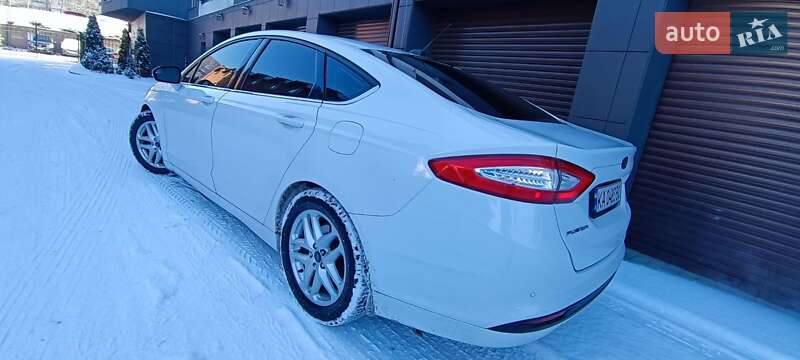 Седан Ford Fusion 2014 в Києві