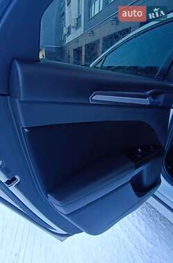 Седан Ford Fusion 2014 в 