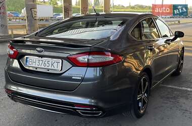 Седан Ford Fusion 2015 в Одесі