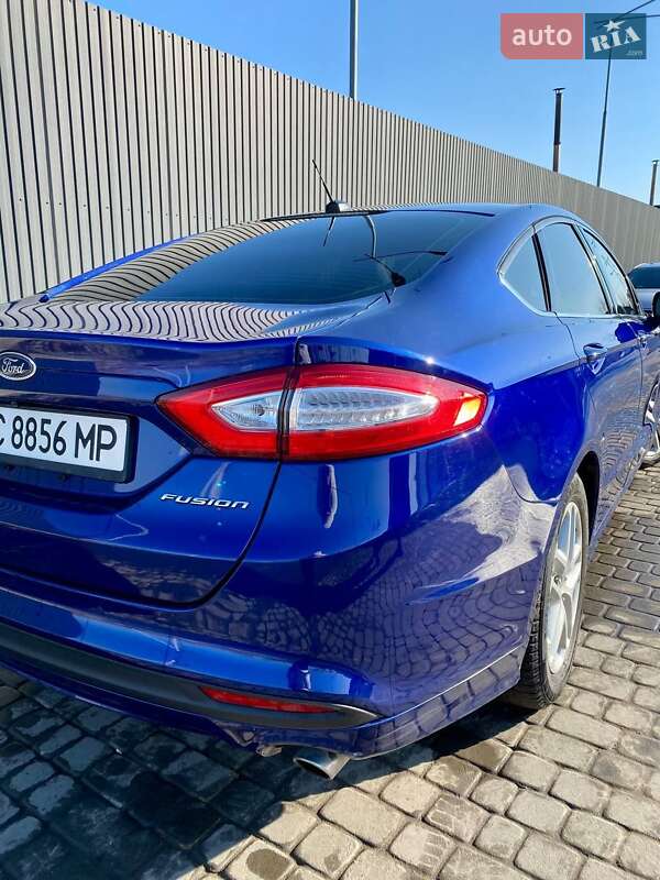 Седан Ford Fusion 2015 в Винниках