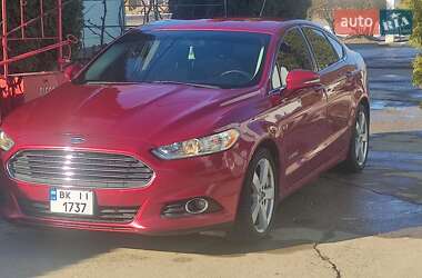 Седан Ford Fusion 2013 в Ровно