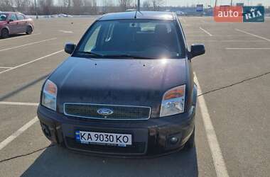 Хетчбек Ford Fusion 2010 в Києві