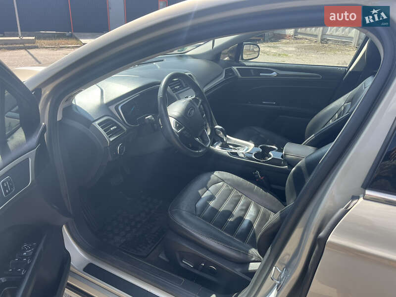 Седан Ford Fusion 2014 в Миколаєві