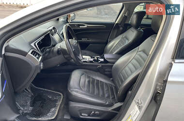 Седан Ford Fusion 2014 в 