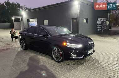 Седан Ford Fusion 2019 в 