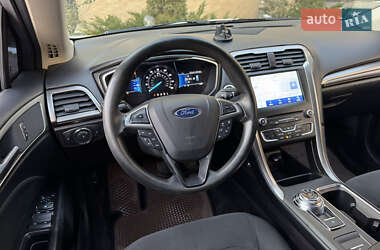 Седан Ford Fusion 2016 в Києві