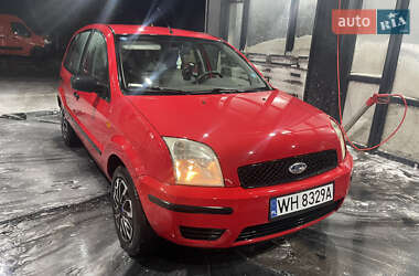 Хэтчбек Ford Fusion 2004 в 