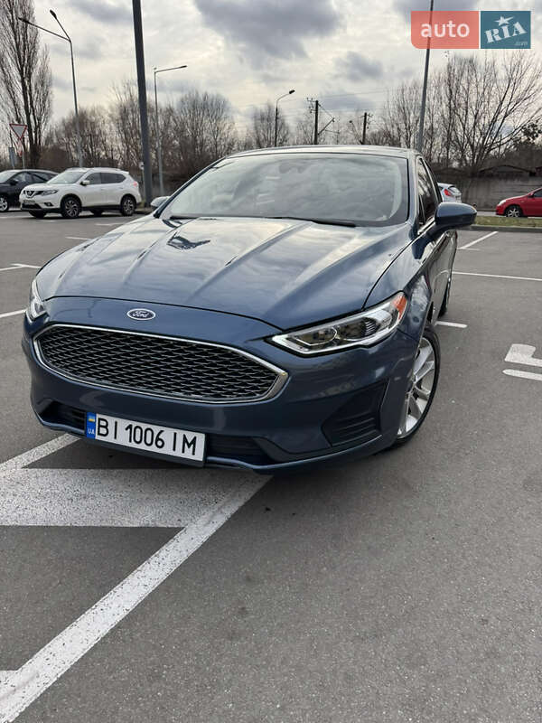 Седан Ford Fusion 2019 в Киеве