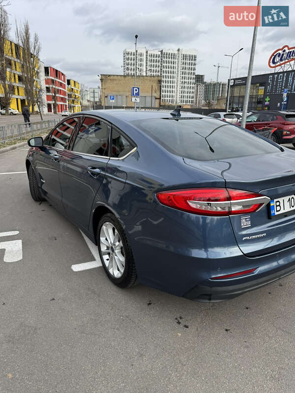 Седан Ford Fusion 2019 в Киеве