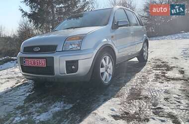 Хэтчбек Ford Fusion 2006 в 