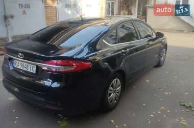 Седан Ford Fusion 2018 в 
