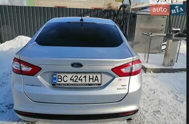Седан Ford Fusion 2014 в 