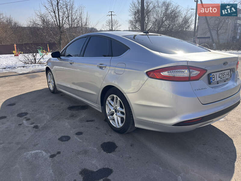 Седан Ford Fusion 2015 в Харкові