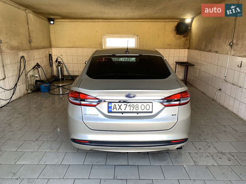 Седан Ford Fusion 2016 в Карловке