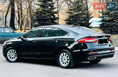 Седан Ford Fusion 2020 в Днепре