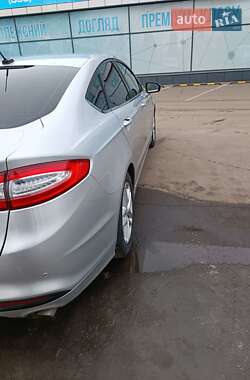 Седан Ford Fusion 2013 в Полтаві