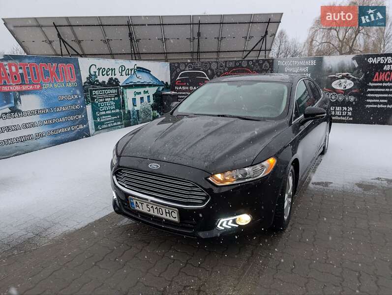 Седан Ford Fusion 2015 в Калуше