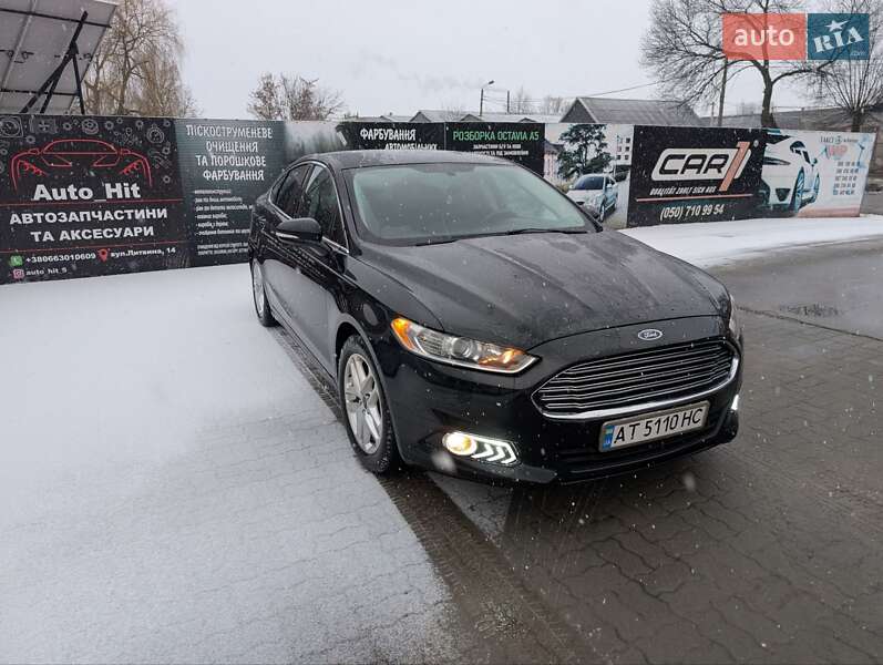 Седан Ford Fusion 2015 в Калуше