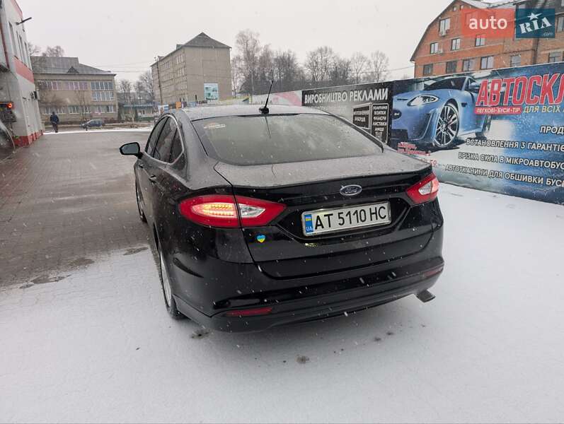 Седан Ford Fusion 2015 в Калуше