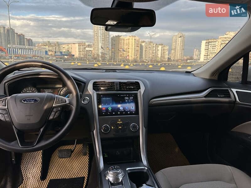 Седан Ford Fusion 2019 в Києві