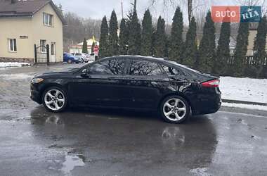 Седан Ford Fusion 2015 в 
