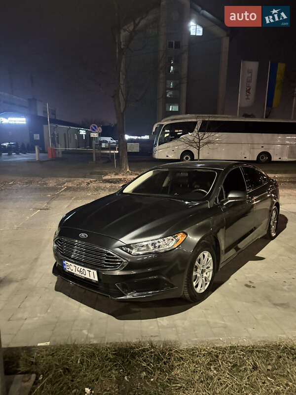 Ford Fusion 2016