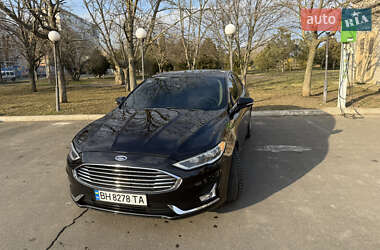 Седан Ford Fusion 2020 в Черноморске