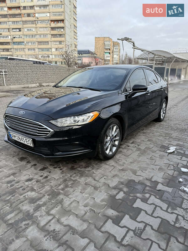 Седан Ford Fusion 2017 в 