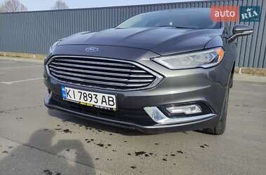 Седан Ford Fusion 2017 в 