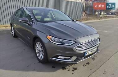 Седан Ford Fusion 2017 в 