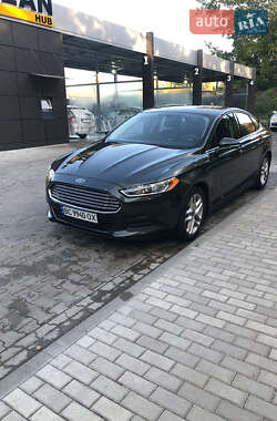 Седан Ford Fusion 2014 в 