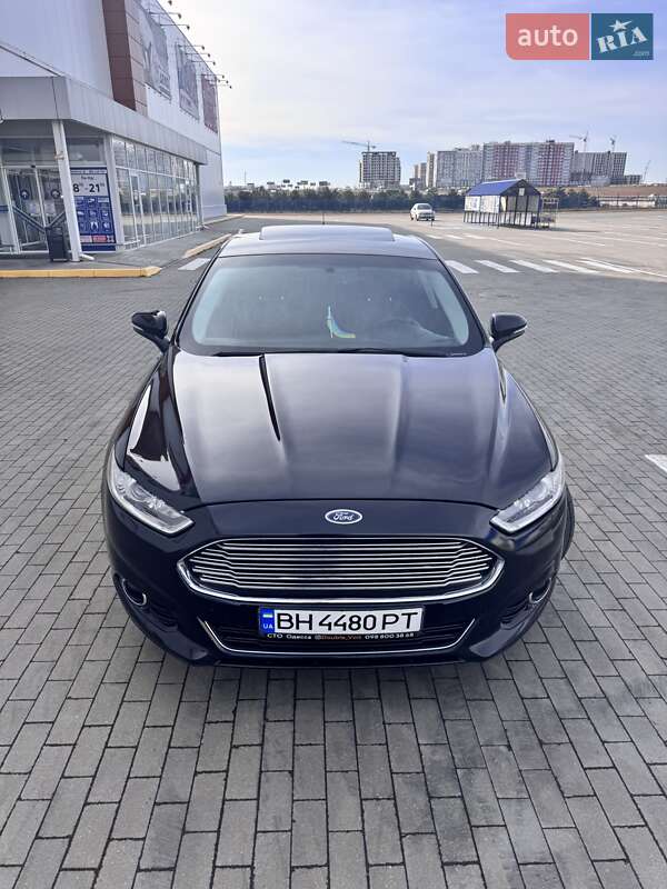 Седан Ford Fusion 2016 в Одесі