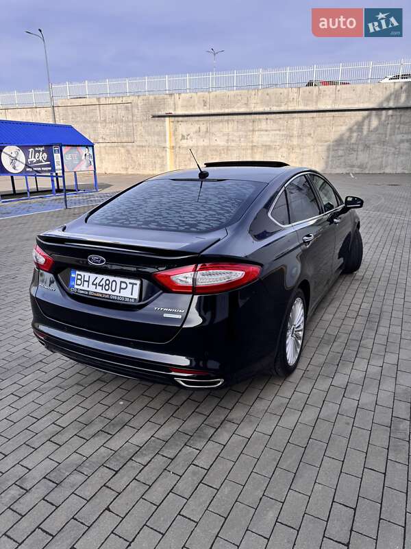 Седан Ford Fusion 2016 в Одесі