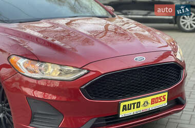 Седан Ford Fusion 2020 в 