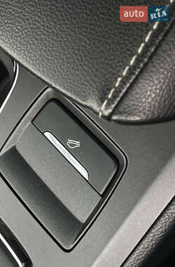 Седан Ford Fusion 2020 в 