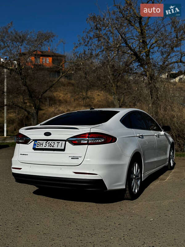 Седан Ford Fusion 2020 в Одессе