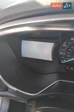 Седан Ford Fusion 2015 в 