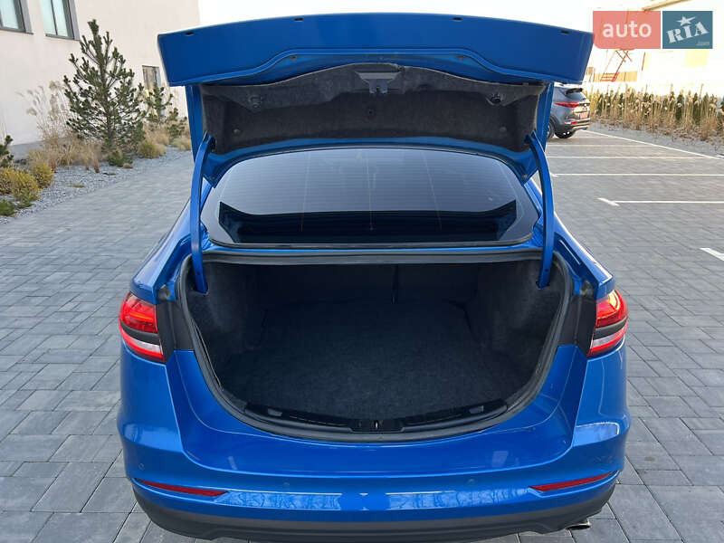 Седан Ford Fusion 2020 в Луцьку