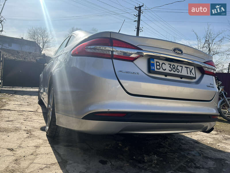 Седан Ford Fusion 2017 в Львове