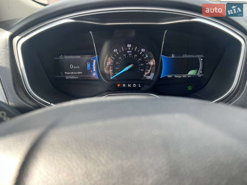 Седан Ford Fusion 2017 в Львове