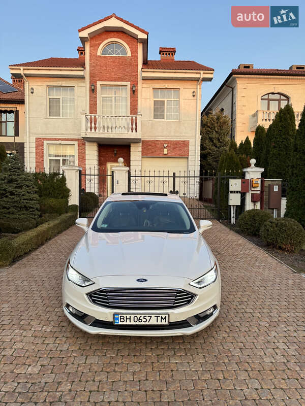 Седан Ford Fusion 2016 в Одесі